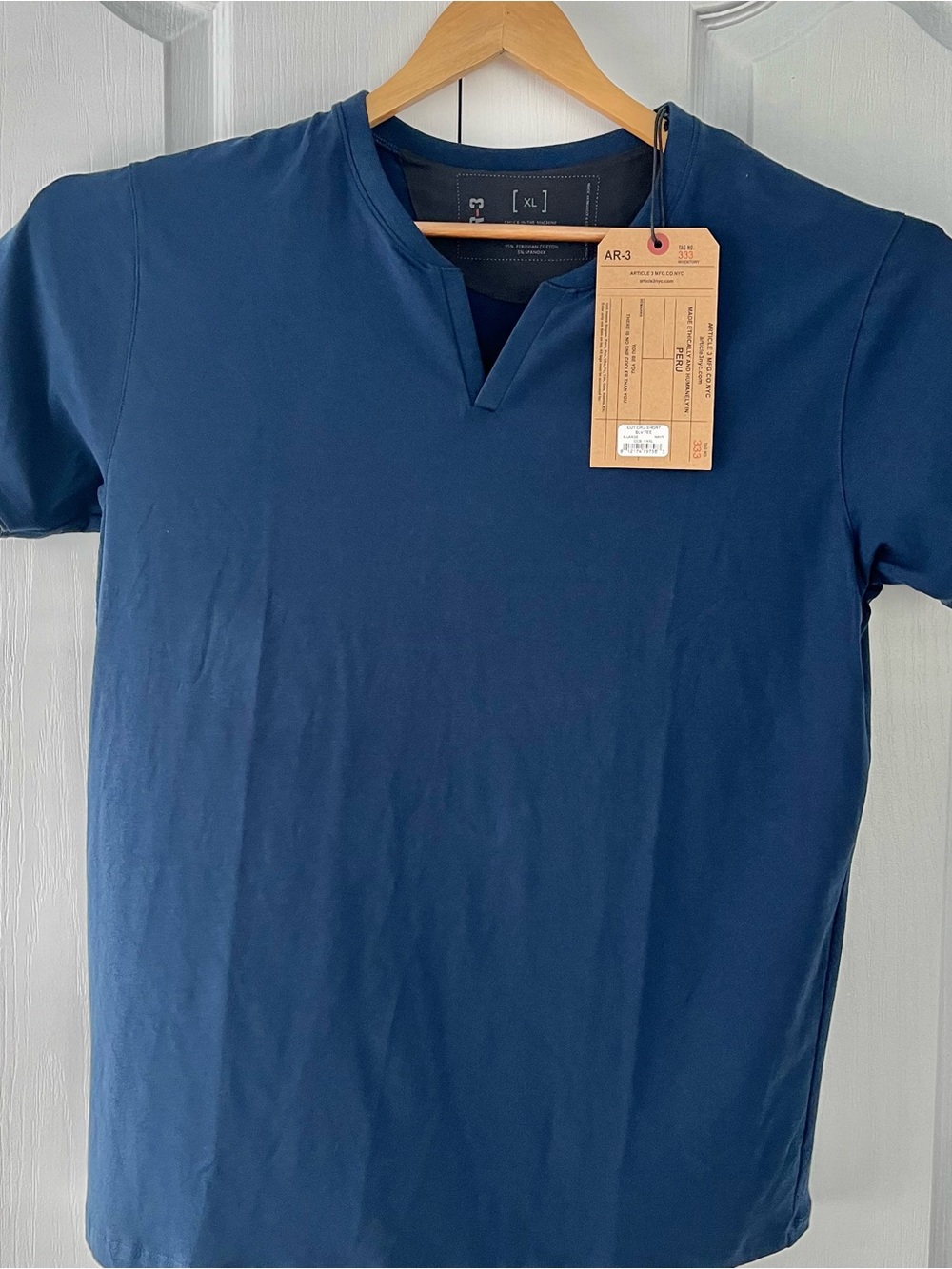 NEW Article 3 AR-3 Mens Peruvian Cotton Jersey V-Neck Tee Blue XL